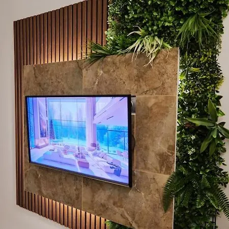 Modern Daire Florina